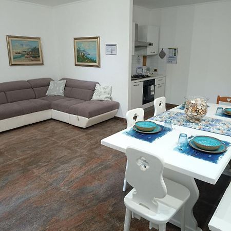 Regina Sul Mare Villa Terracina Buitenkant foto
