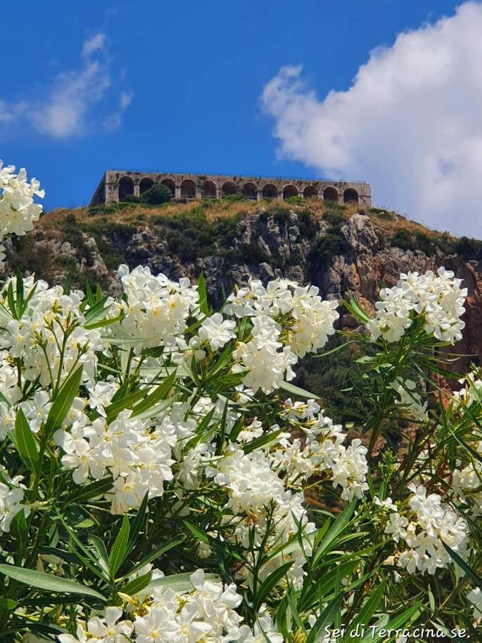 Regina Sul Mare Villa Terracina Buitenkant foto
