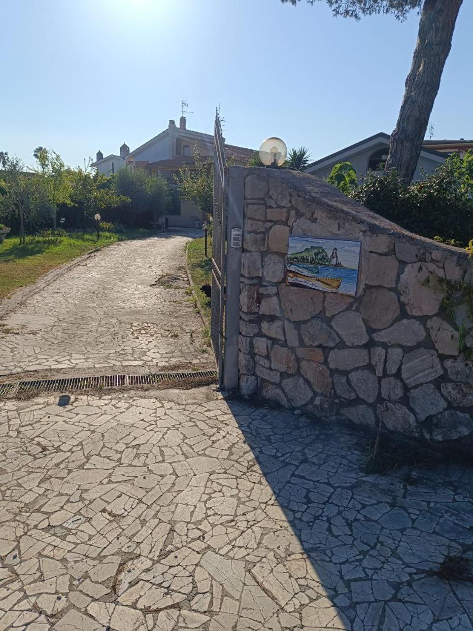 Regina Sul Mare Villa Terracina Buitenkant foto