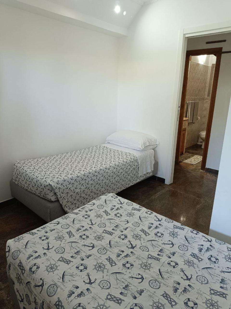Regina Sul Mare Villa Terracina Buitenkant foto
