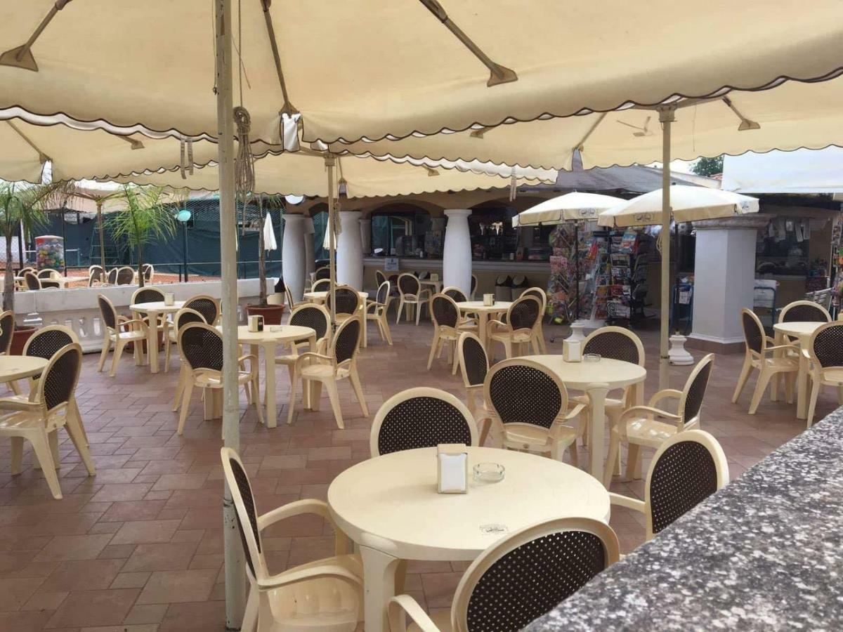 Regina Sul Mare Villa Terracina Buitenkant foto